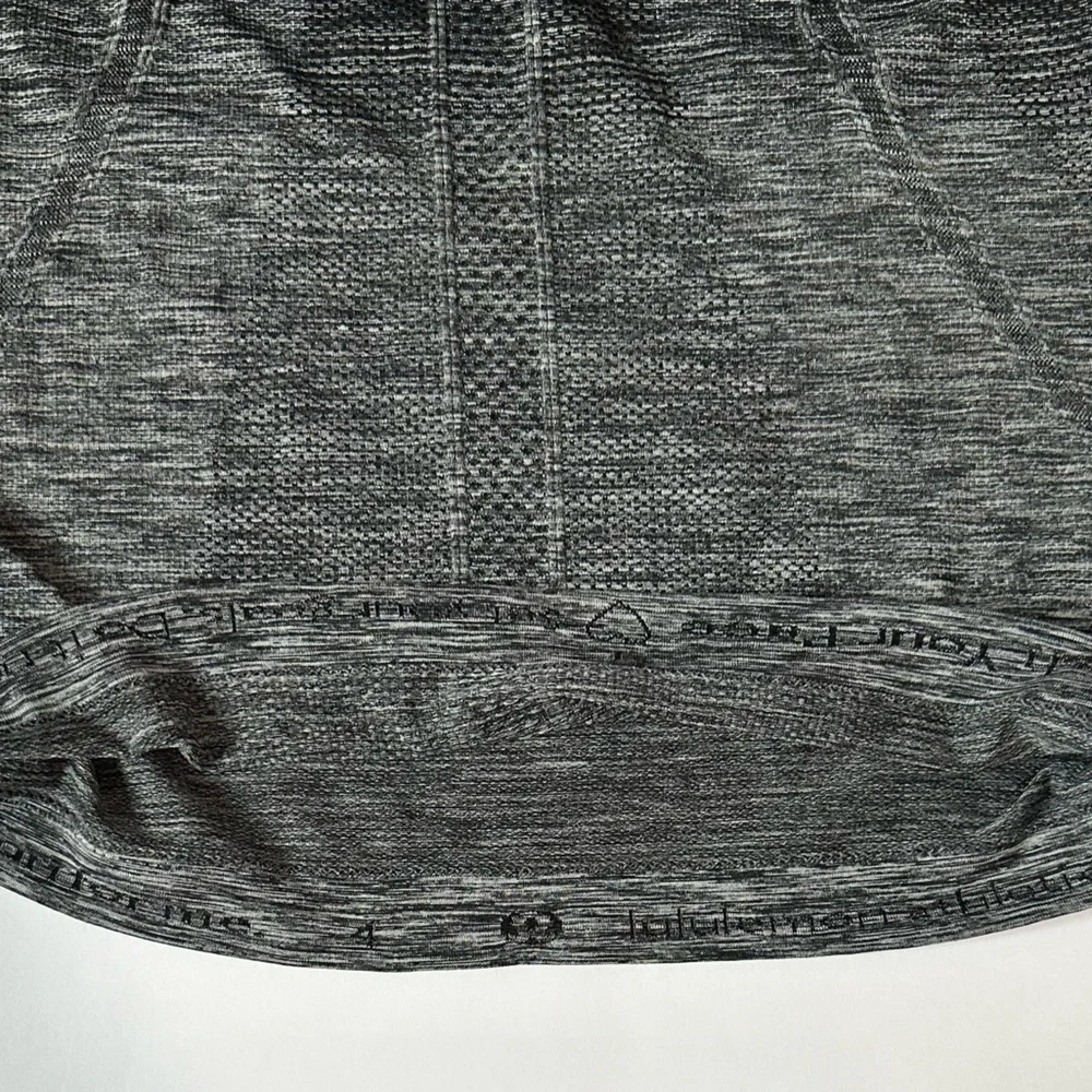 Lululemon Swiftly Tech Racerback Breathable Athletic Tank Black White Ombré Sz 4